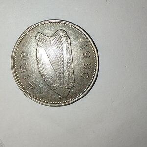 Irish Harp Coin - 1990 Silver Tone